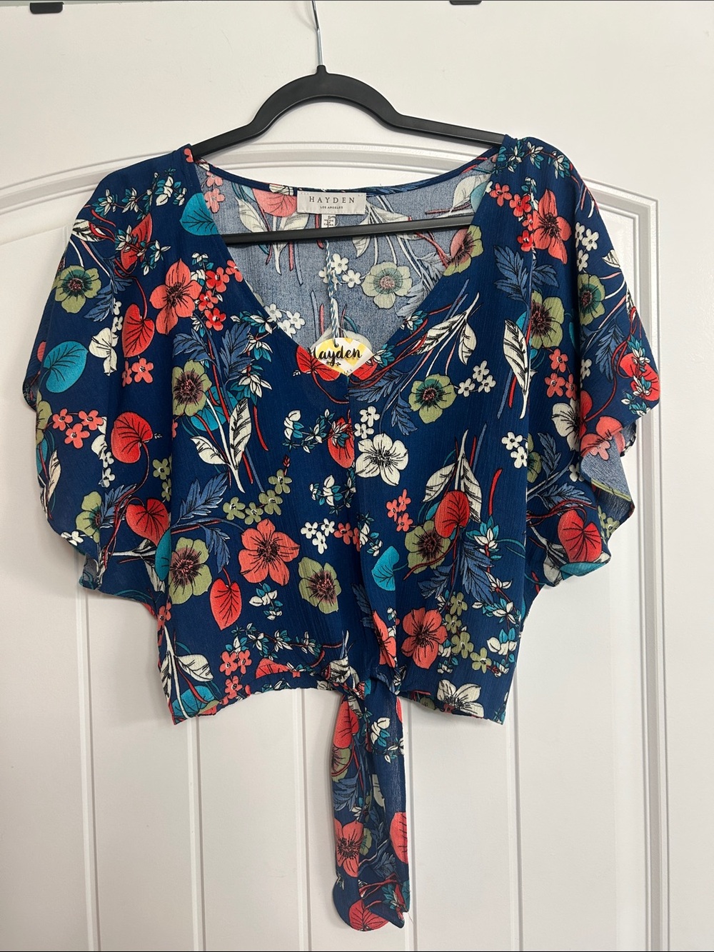 Hayden NWT Navy Floral Tie-Front Crop Top with Coral & Teal Accents / Size Small